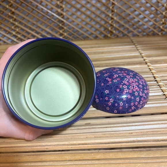 ⭐️ Free With Any Purchase! Floral Blue and Pink Decorative Container - Picture 3 of 5